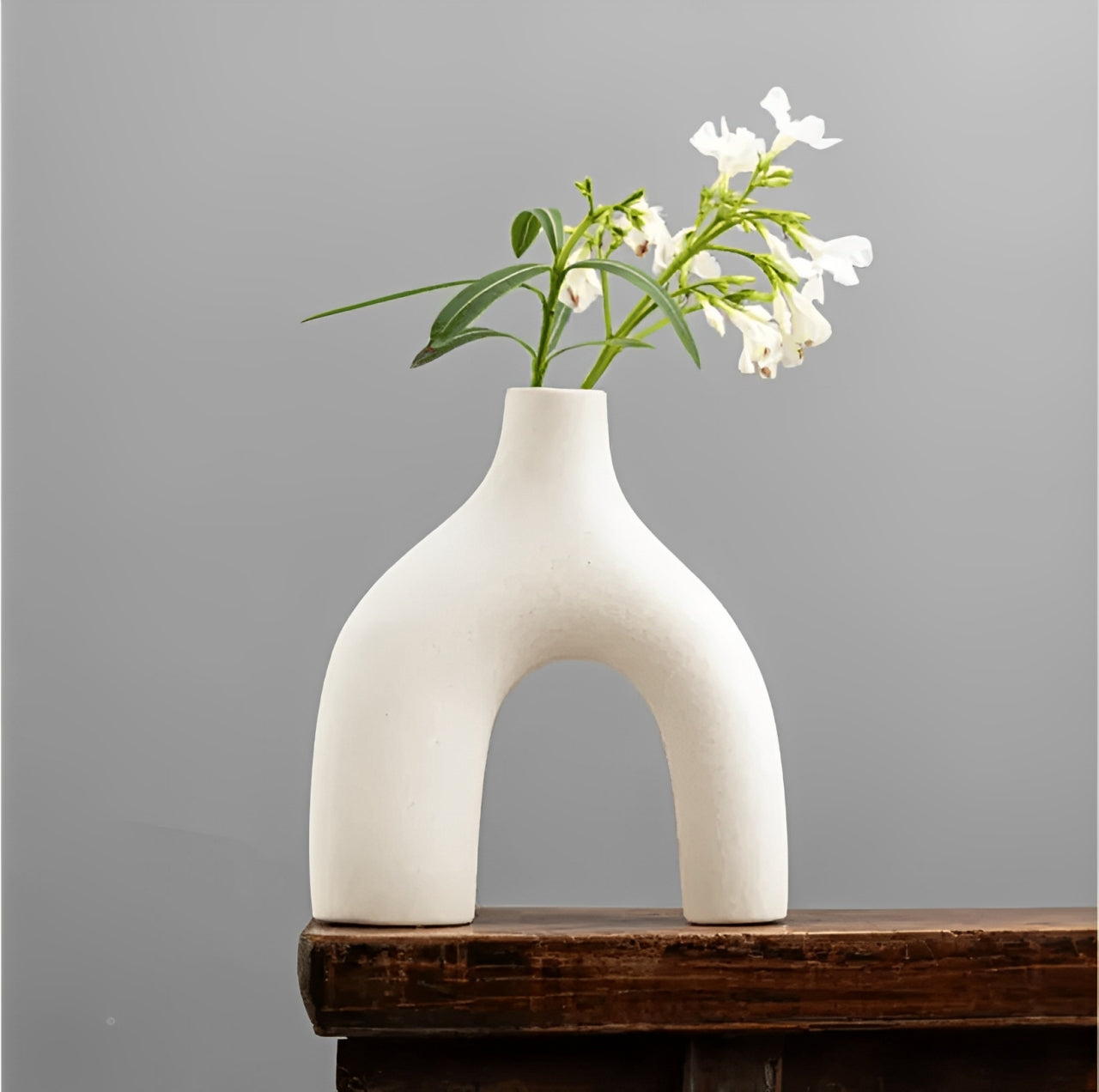 Sculptura Minimalist Ceramic Vase